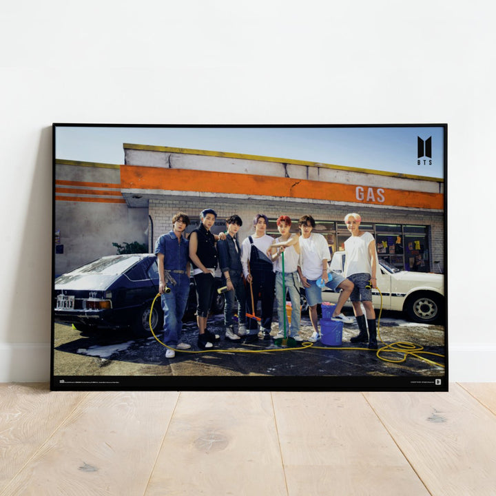 BTS Plakat Gas Station - Supernerds