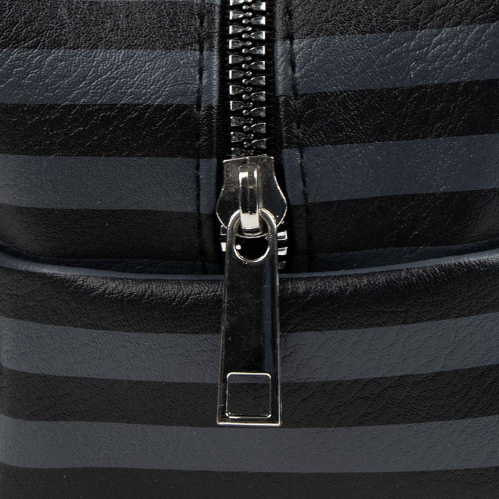 Wednesday Toalettveske Sort - Supernerds