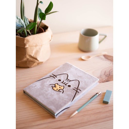 Pusheen Notatbok A5 Plysj Foodie Collection - Supernerds